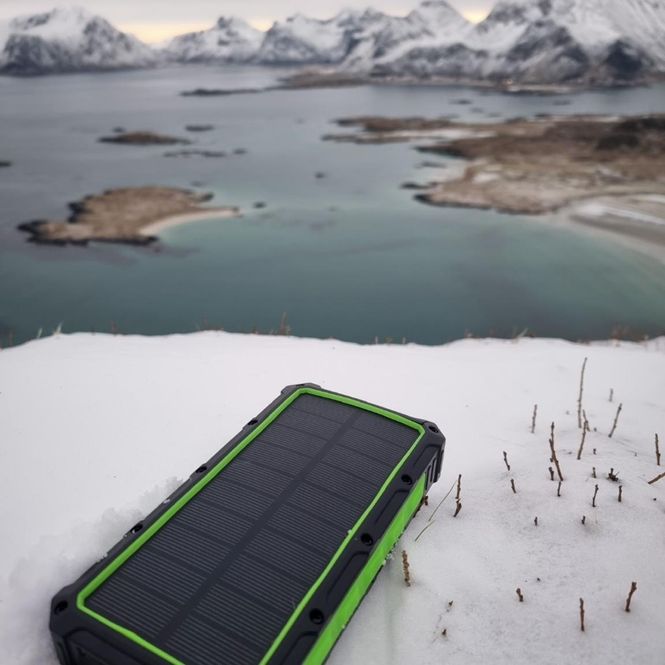 Hovedbilde Powerbank med solcelle 36.000